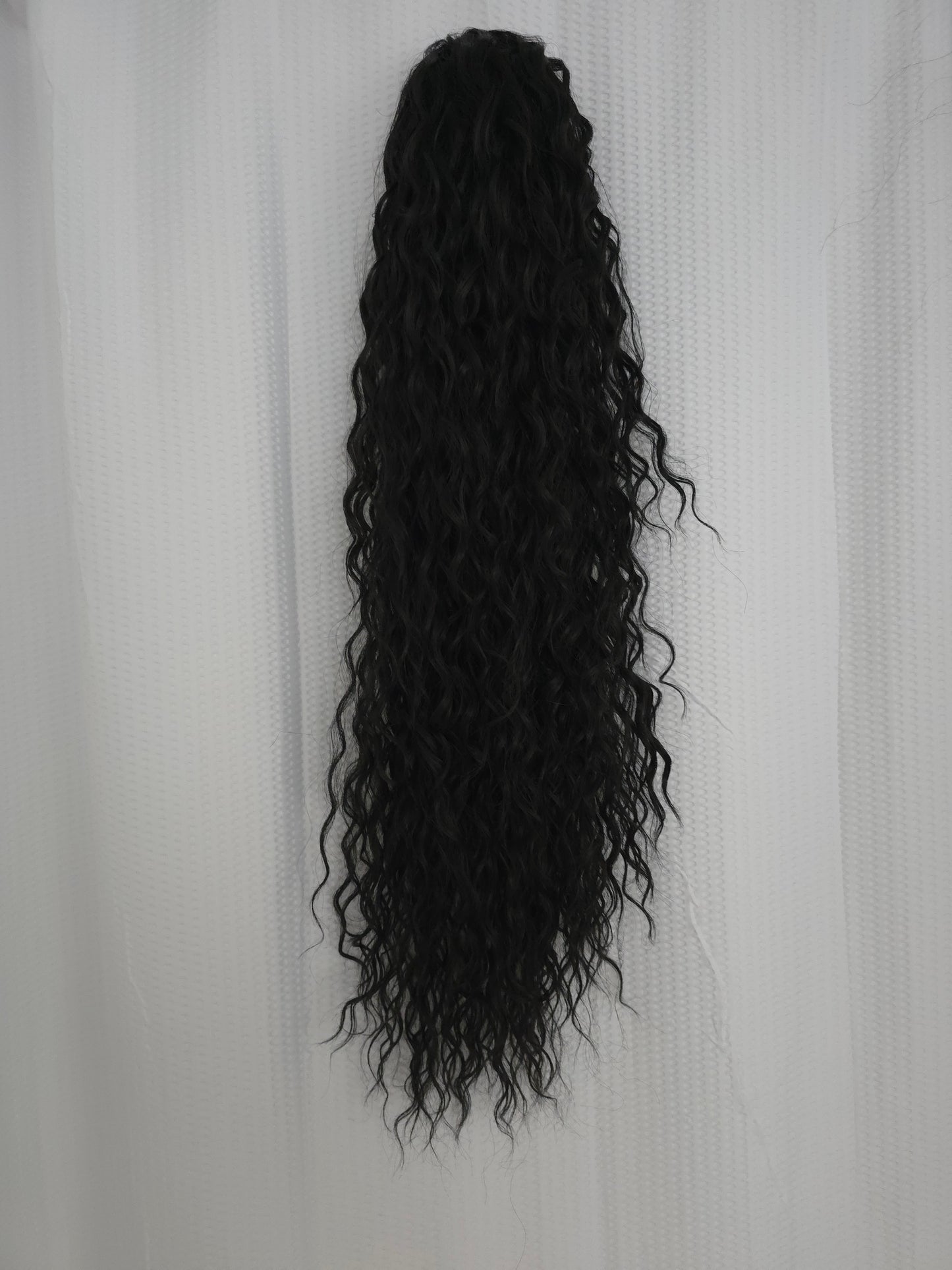 Anna - 70cm Krusigt svart