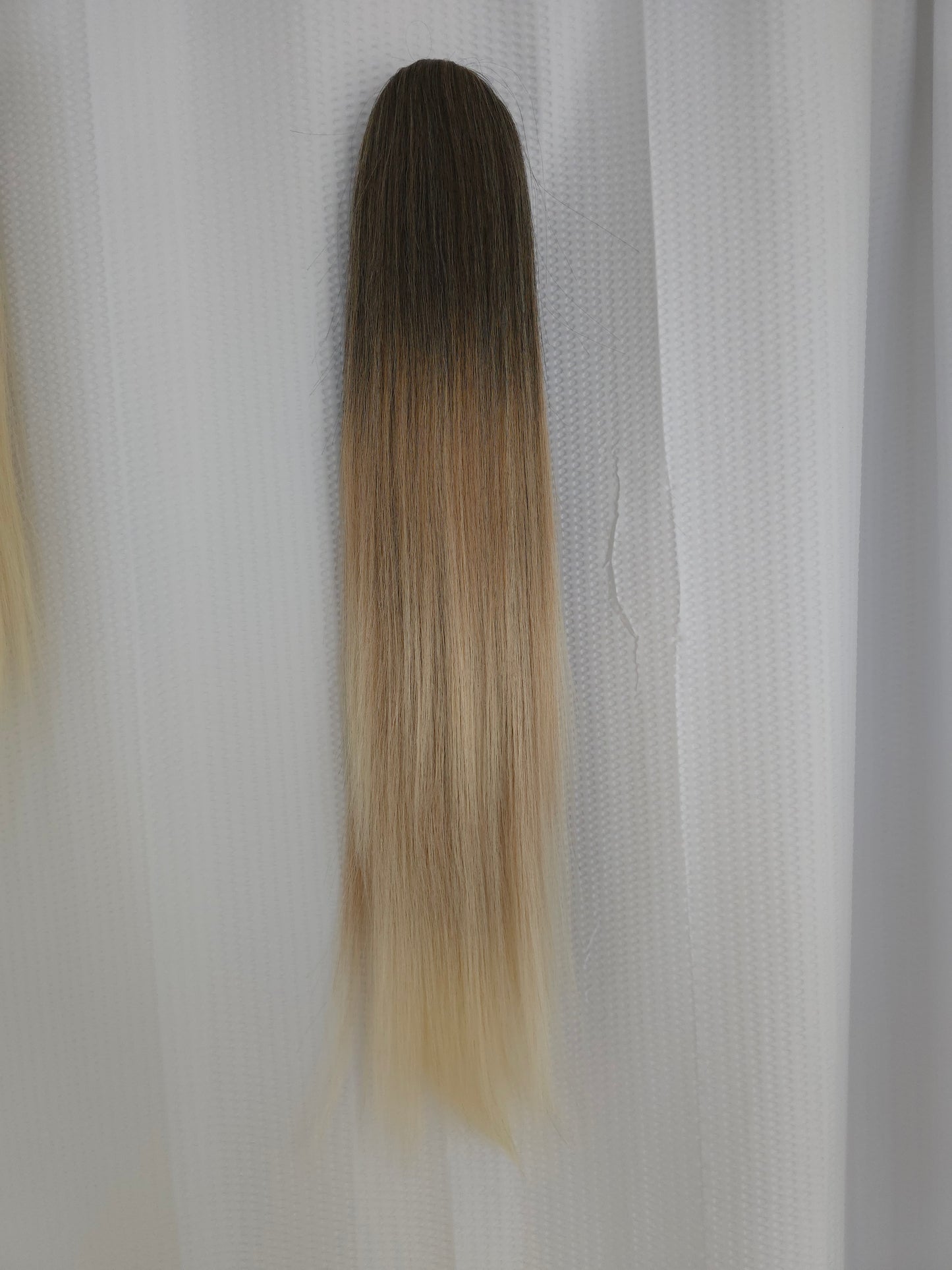 Kattis - 70cm Platt brun till blond ombre